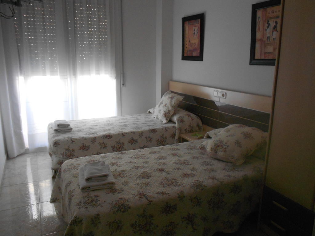 Hostal Ca La Irene Sant Vicens De Castellet Room photo